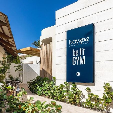 Be Live Collection Punta Cana Adults Only ภายนอก รูปภาพ The entrance to the boyspa at the Atlantis Paradise Island