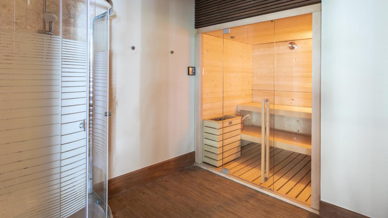Be Live Collection Punta Cana Adults Only ภายนอก รูปภาพ A modern Finnish sauna